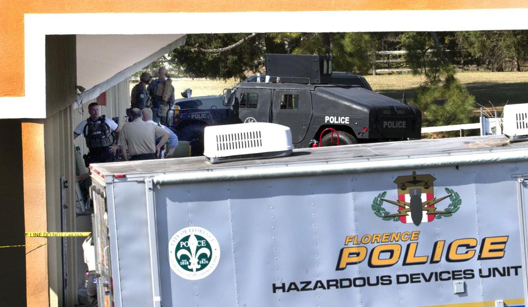 Man in standoff with police dead; woman dies at hospital - Times Daily