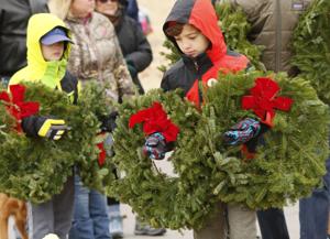 Hundreds of wreaths placed on veterans' graves in Broken Arrow for annual Wreaths Across America ceremony