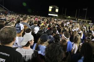 Sand Springs, Sapulpa honor beloved graduate who had cancer, died Friday night before rivalry game