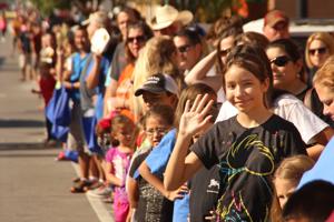 Crowd lines parade route as Cherokees celebrate national holiday