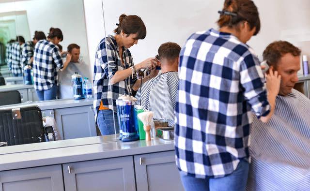 Neighborhood barber shop abides in Oklahoma City - Tulsa World ...