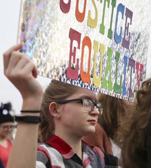 Tulsa rally promotes cause of women's rights; indigenous group joins Washington march