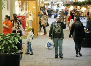Tulsa shoppers make returns, exchanges day after Christmas
