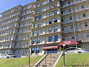 Apartment stabbing leaves man in serious condition; suspect arrested