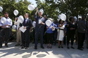 TCC community gathers in remembrance of Terence Crutcher; BTW seniors silently demonstrate