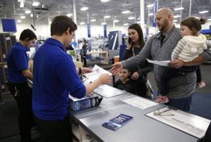 Gift returns, exchanges and sales draw Tulsans out to stores the day after Christmas
