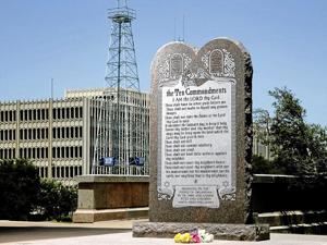 Ten Commandments monument removal prompts Oklahoma bills to bring it back