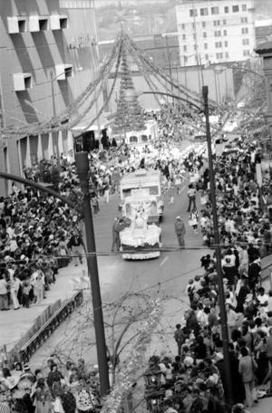 Throwback Tulsa: Post-war Christmas parade was cause for celebration