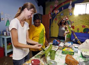 Tulsa woman shares her love of gardening through volunteering