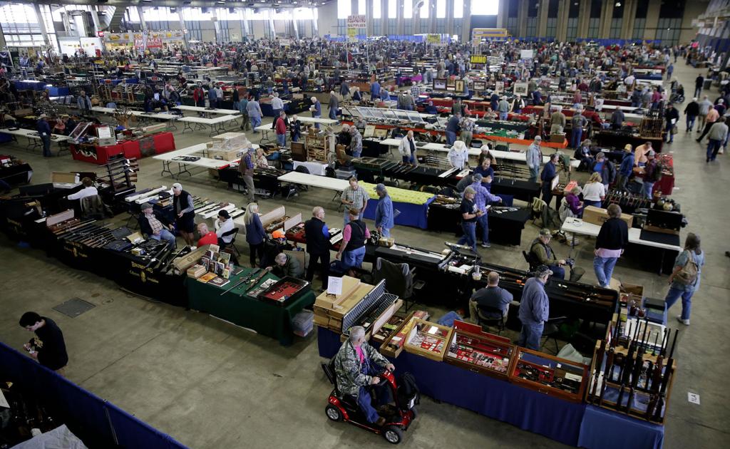 Looking for deals at Wanenmacher's Tulsa Arms show after 'the change