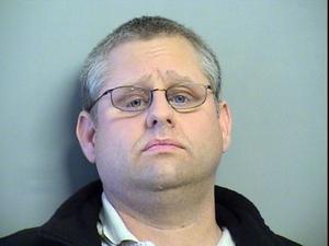 Broken Arrow man pleads guilty to indecent exposure in women's restroom