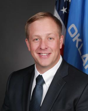 Senate panel passes teacher pay raise bill without a funding mechanism