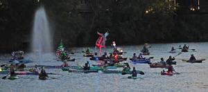 260728-news-NashuaBoatParade.jpg