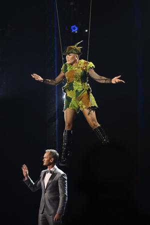 ENTER-STAGE-TONYS-MOMENTS-FILEPIC-6-GET