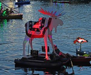260728-news-NashuaBoatParade2.jpg