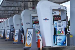 It’s pricey to gas up, but NH travelers say they won’t pass up on summer fun