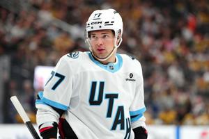 Bruins acquire Mammoth F JJ Peterka for 2 first-rounders