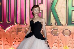 Ariana Grande to step away from public eye, People reports