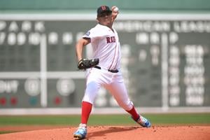 Suarez, Red Sox shut down Blue Jays