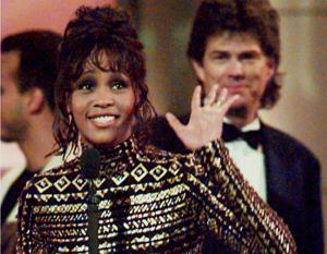 ENTER-TV-WINFREY-HOUSTON-FILEPIC-2-GET