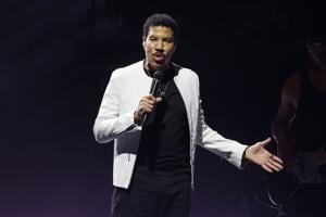 Lionel Richie undergoes heart procedure amid stop-and-go tour with Earth, Wind & Fire