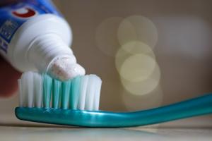 Electric toothbrushes are better. But the right technique matters more.