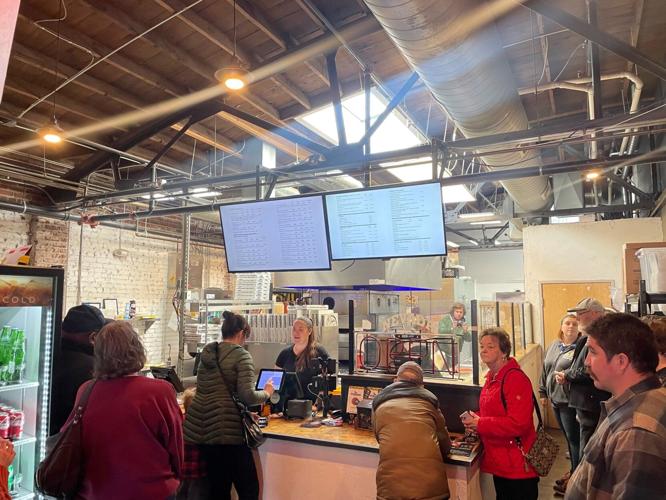 Pizzava's Midtown Location Celebrates Five Years