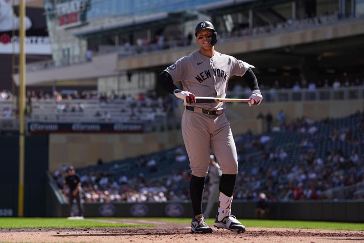 Yankees Twins Baseball