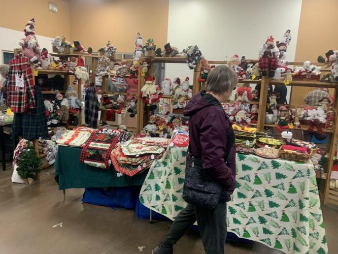 holiday bazaar 2.jpg