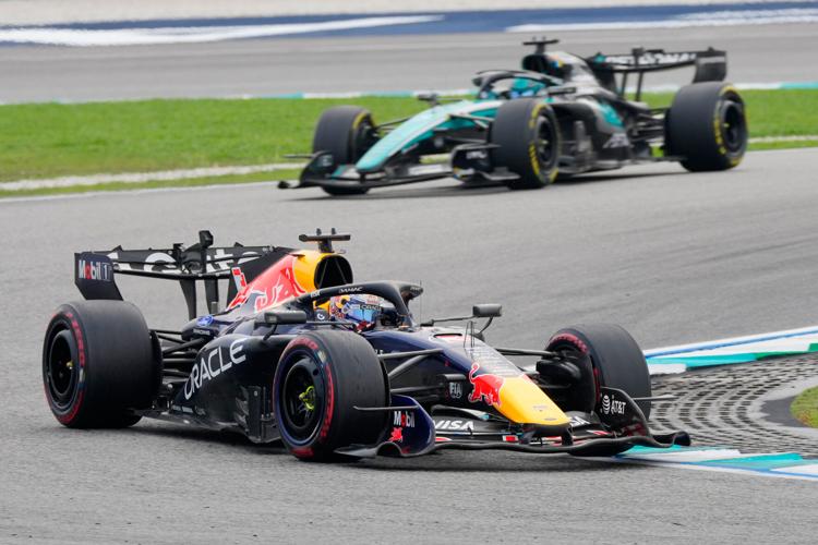 Bahrain F1 GP in Malaysia Auto Racing