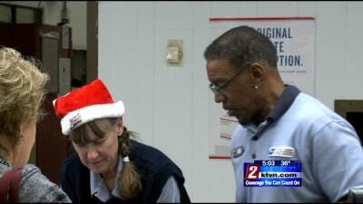 Post Office Opens on Sundays for the Holidays