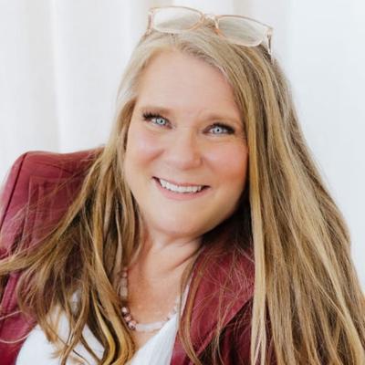 ​Annah Elizabeth Named One of 17 Maverick of the Year Finalists in the 2026 Stevie® Awards for Women in Business