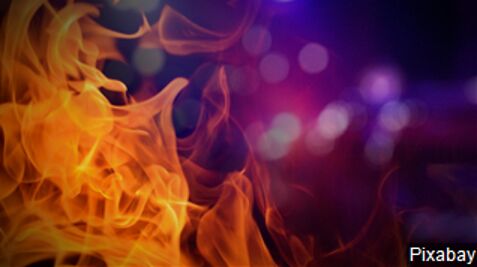 Firefighters Extinguish Car Fire Near Wildcreek Golf Course