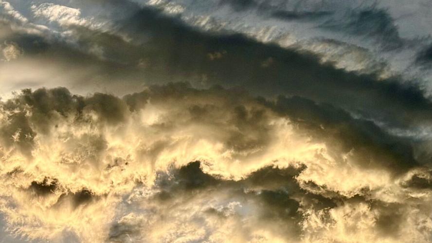 Sky shot from the Costco parking lot