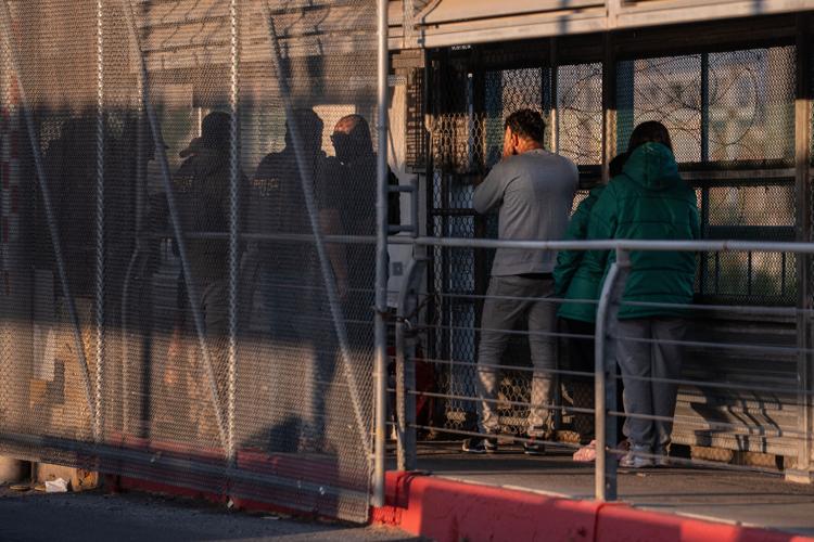 Immigration Detainees Bond
