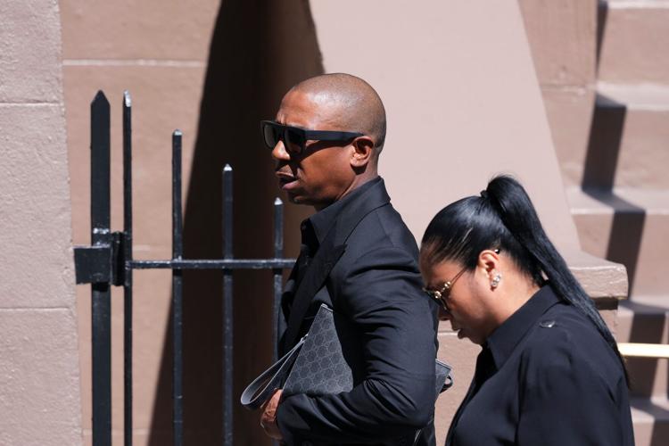 Clive Davis Funeral