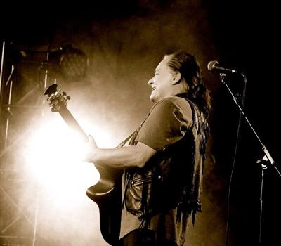 AP: Spokesman Says Jefferson Airplane Singer Marty Balin Dies At 76