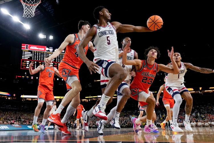 APTOPIX NCAA Illinois UConn Basketball