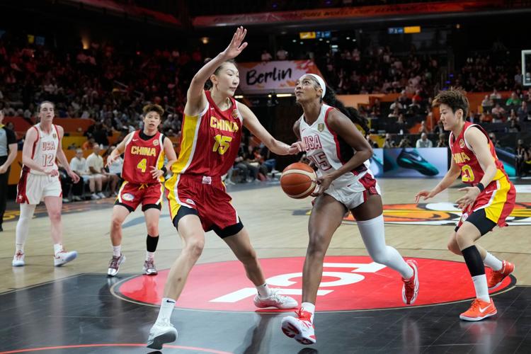 WCup China US Basketball