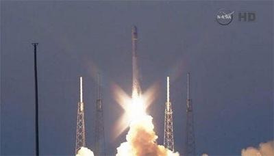 SpaceX Launches Observatory on Third Try, Nixes Landing Test