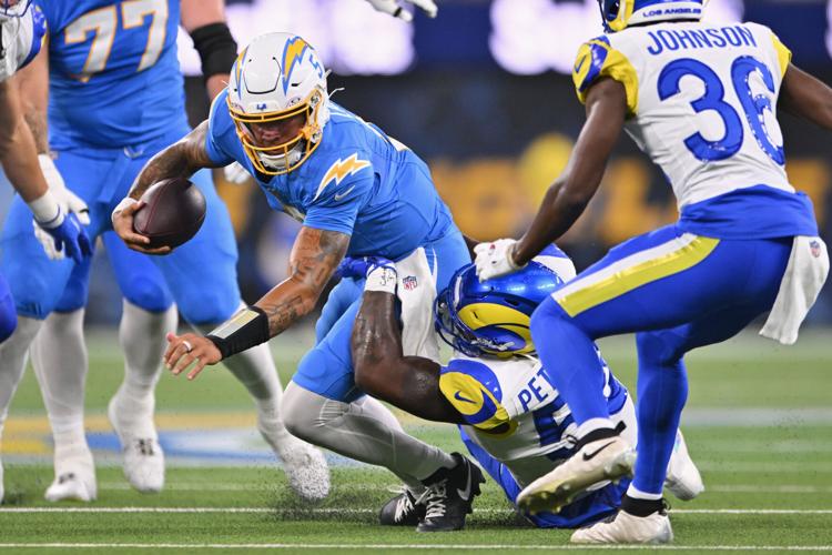 Rams Chargers Football