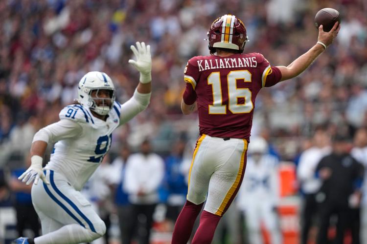 Colts Commanders Football