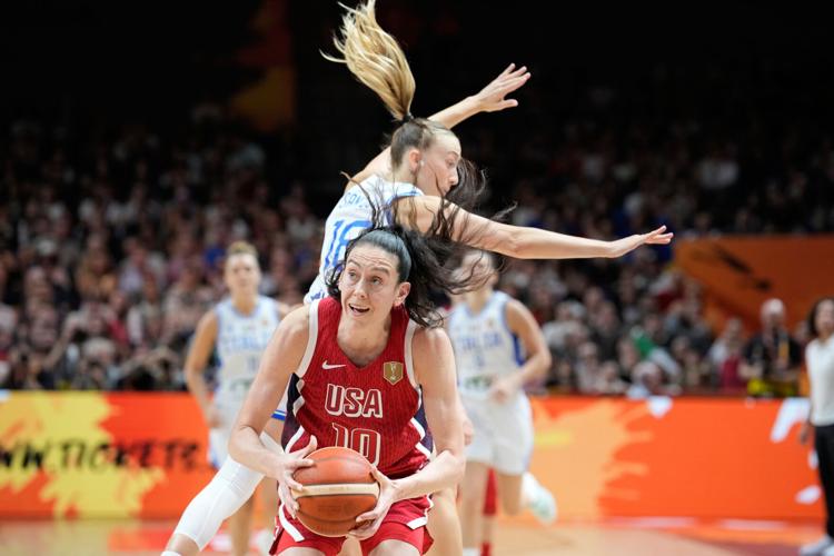 WCup United States Italy Basketball