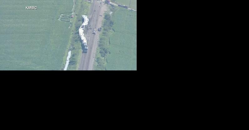 Three Killed When Amtrak Train Hits Truck, Derails in Missouri - Vimarsana News