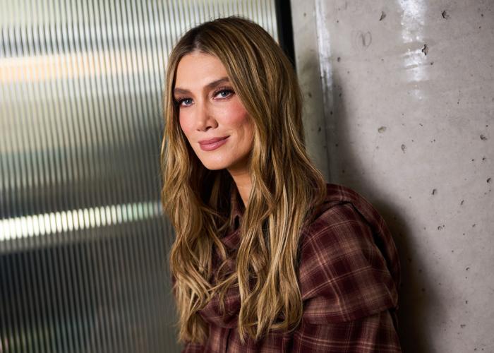 Britain Delta Goodrem Portrait Session