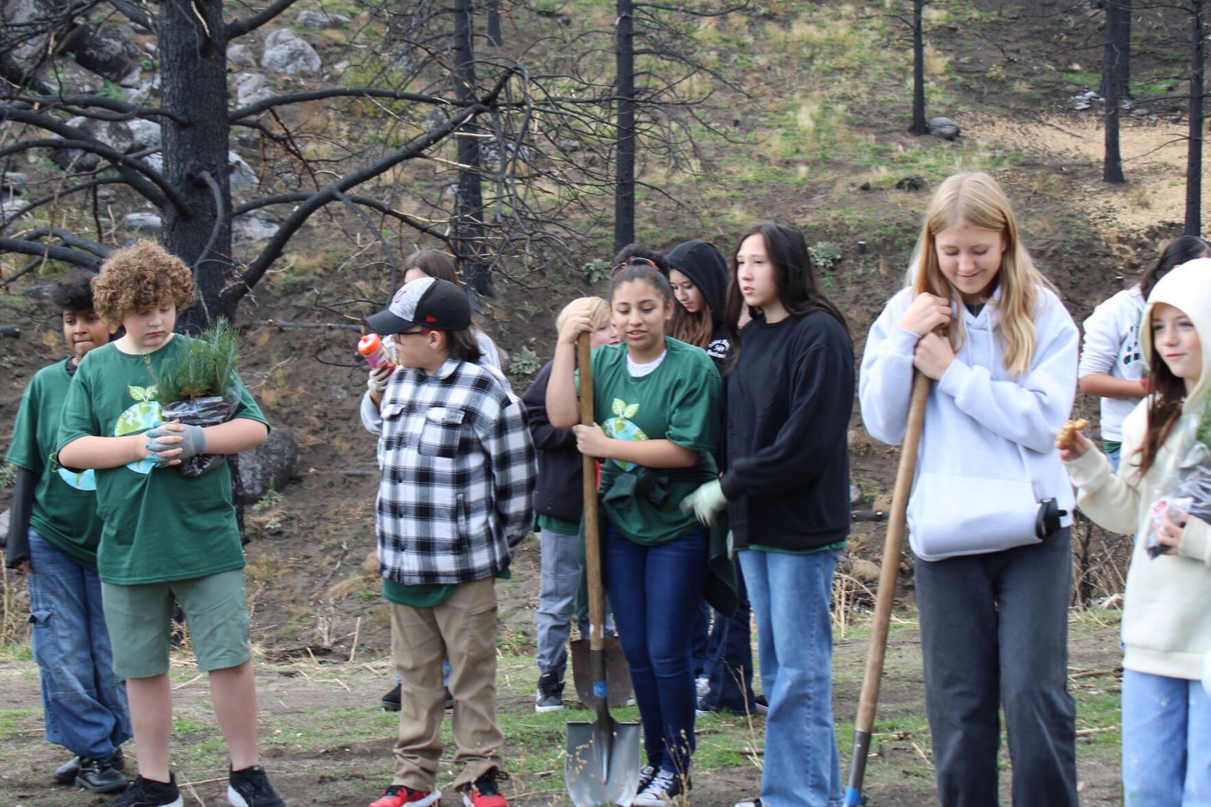 EVMS Students help Restore Davis Burn Area 10