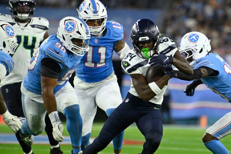 Seahawks Titans Football