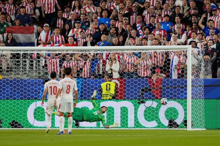 Paraguay Turkey WCup Soccer