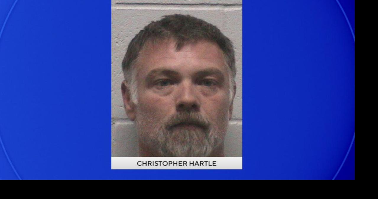 Lyon County deputies arrest non-compliant sex offender in Dayton