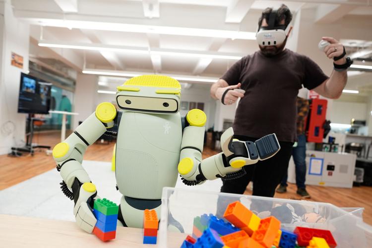 Amazon Fauna Humanoid Robot